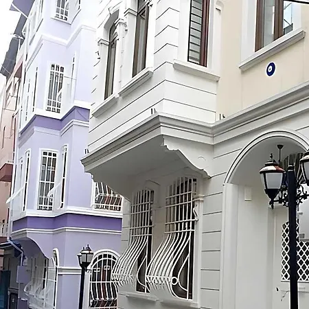 Taksim Tulip Hotel 3*